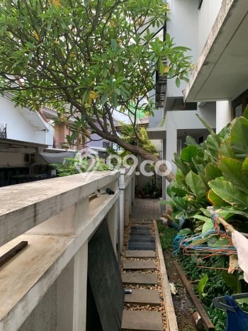 Siap Huni Hunian Elit 6 Kamar di Tebet Dekat ke Mana Pun Siap Huni Hunian Elit 6 Kamar di Tebet Dekat ke Mana Pun