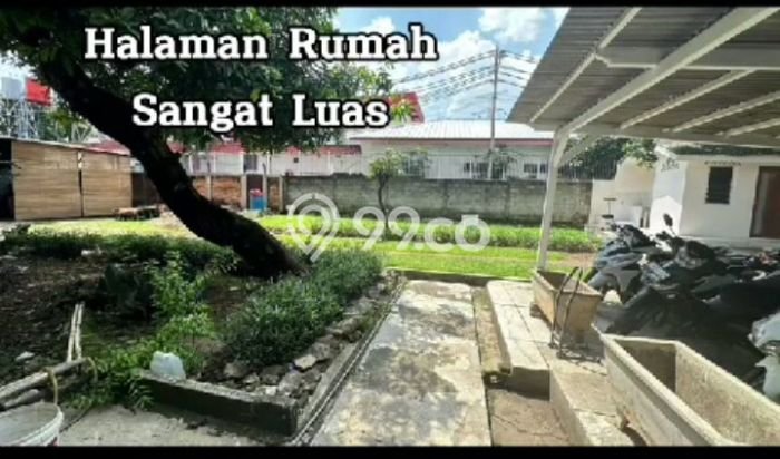 Jual Rumah Luas Elegan Dengan View Cantik di Halim Perdana Kusuma, Jakarta Timur Jual Rumah Luas Elegan Dengan View Cantik di Halim Perdana Kusuma, Jakarta Timur