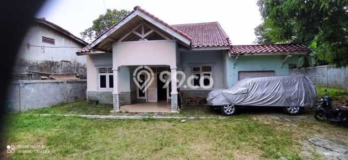 For Sale Rumah Elit Exclusive di Kramat Jati, Jakarta Timur For Sale Rumah Elit Exclusive di Kramat Jati, Jakarta Timur