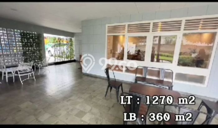 Jual Rumah Luas Elegan Dengan View Cantik di Halim Perdana Kusuma, Jakarta Timur Jual Rumah Luas Elegan Dengan View Cantik di Halim Perdana Kusuma, Jakarta Timur