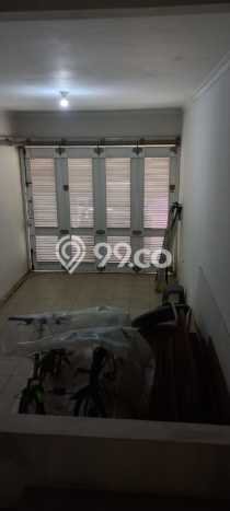 LIMITED OFFER! Rumah Premium di , Luas 300m2m² LB 260m2m² LIMITED OFFER! Rumah Premium di , Luas 300m2m² LB 260m2m²