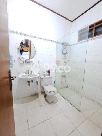 BEST DEAL! Rumah Untuk Investasi di , Luas 140m2m² Bangunan 120m2m² BEST DEAL! Rumah Untuk Investasi di , Luas 140m2m² Bangunan 120m2m²