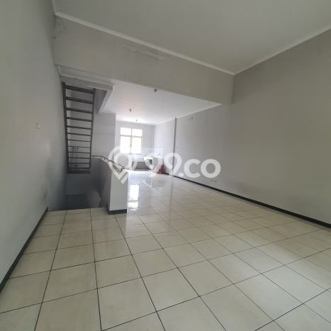 LOKASI SUPER STRATEGIS! Ruko Kawasan , Luas 128m2m², Kawasan Bisnis LOKASI SUPER STRATEGIS! Ruko Kawasan , Luas 128m2m², Kawasan Bisnis