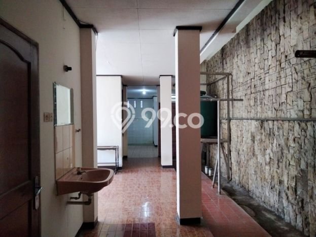 Disewakan! Rumah 5 Kamar Tidur &
4 Kamar Mandi di Setra Sari, Bandung Disewakan! Rumah 5 Kamar Tidur &
4 Kamar Mandi di Setra Sari, Bandung
