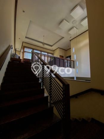 Hunian Mewah LB 600m2 Siap Huni Desain Elegan di Turangga, Bandung Hunian Mewah LB 600m2 Siap Huni Desain Elegan di Turangga, Bandung