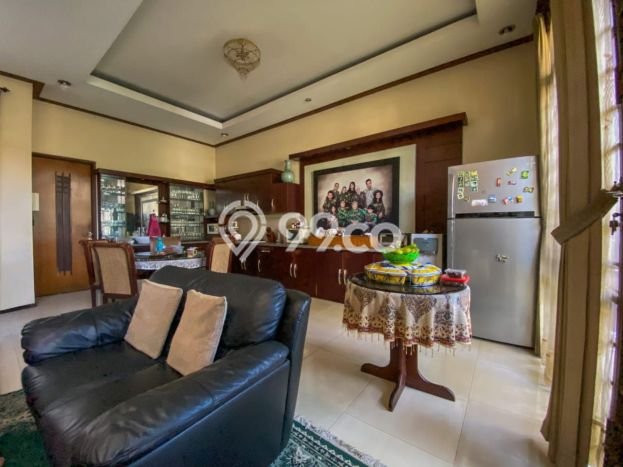 Hunian Mewah LB 600m2 Siap Huni Desain Elegan di Turangga, Bandung Hunian Mewah LB 600m2 Siap Huni Desain Elegan di Turangga, Bandung