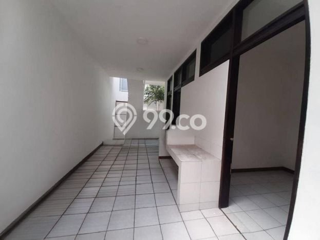 Hunian Minimalis dengan LT 840m2 & LB 550m2 Disewakan di Dago Hunian Minimalis dengan LT 840m2 & LB 550m2 Disewakan di Dago