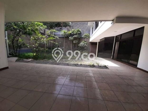 Hunian Minimalis dengan LT 840m2 & LB 550m2 Disewakan di Dago Hunian Minimalis dengan LT 840m2 & LB 550m2 Disewakan di Dago