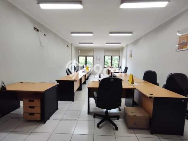 Disewakan Ruko di Pusat Kota Bandung Ramai Strategis Disewakan Ruko di Pusat Kota Bandung Ramai Strategis
