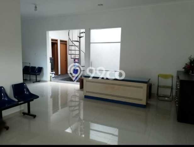 Rumah Modern LT 200m2m² Siap Huni di Kompleks Cluster Cibaduyut, Bandung Rumah Modern LT 200m2m² Siap Huni di Kompleks Cluster Cibaduyut, Bandung