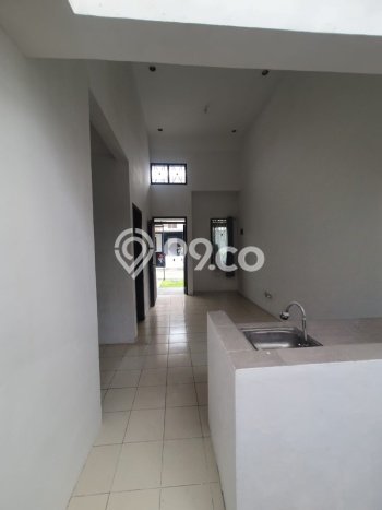 Disewakan! Rumah 2 Kamar Tidur &
1 Kamar Mandi di Kota Baru Parahyangan, Bandung Disewakan! Rumah 2 Kamar Tidur &
1 Kamar Mandi di Kota Baru Parahyangan, Bandung