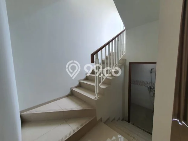 Rumah Area Strategis kawasan Cimahi Utara, Cimahi, LT 181m2m² Bangunan 120m2m² Rumah Area Strategis kawasan Cimahi Utara, Cimahi, LT 181m2m² Bangunan 120m2m²