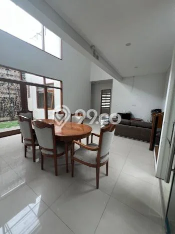 Rumah Kontrakan Bandung LT 240m2 LB 200m2 Kawasan Singgasana Rumah Kontrakan Bandung LT 240m2 LB 200m2 Kawasan Singgasana