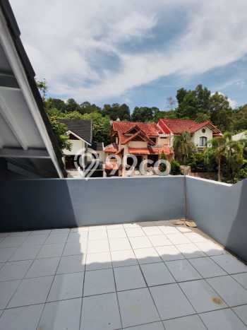 Rumah Modern 3 KT LT 252m2 di Batam Centre Rumah Modern 3 KT LT 252m2 di Batam Centre