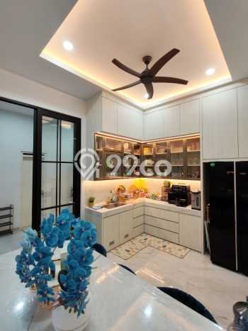 Rumah Elit LB 285m2 Siap Huni Desain Elegan di Batam Centre, Batam Rumah Elit LB 285m2 Siap Huni Desain Elegan di Batam Centre, Batam