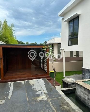 Jual Rumah Mewah Elegan Dengan View Cantik di Nagoya, Batam Jual Rumah Mewah Elegan Dengan View Cantik di Nagoya, Batam