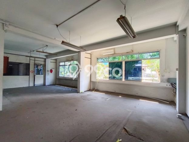 Unit Ruko Dijual di Batam LT 926m2 & LB 3500m2 Unit Ruko Dijual di Batam LT 926m2 & LB 3500m2