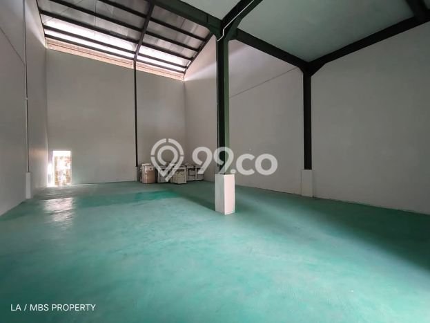 Unit Gudang Dijual di Batam LT 173m2 & LB 200m2 Unit Gudang Dijual di Batam LT 173m2 & LB 200m2