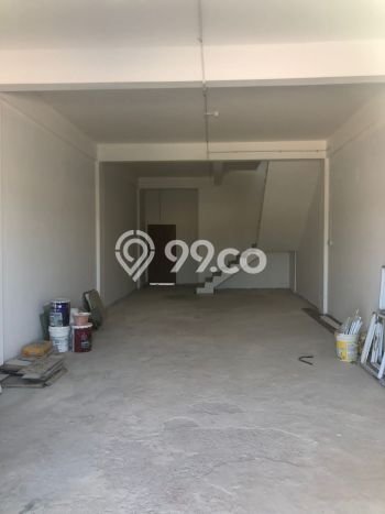 AREA BERKEMBANG! Ruko For Rent di Batam Centre, Luas 240m², Ready Operasional AREA BERKEMBANG! Ruko For Rent di Batam Centre, Luas 240m², Ready Operasional