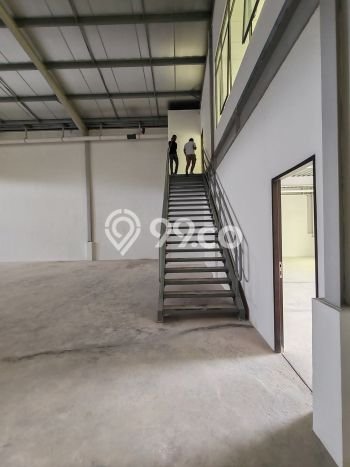 Unit Gudang Dijual di Batu Aji Batam Luas Bangunan 542m2 Unit Gudang Dijual di Batu Aji Batam Luas Bangunan 542m2