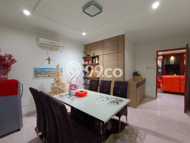 Hunian Elit LB 300m2 Siap Pakai Desain Elegan di Batam Centre, Batam Hunian Elit LB 300m2 Siap Pakai Desain Elegan di Batam Centre, Batam