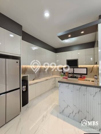 For Sale! Premium House LT 168m2 Desain Elegan di Batam Centre For Sale! Premium House LT 168m2 Desain Elegan di Batam Centre