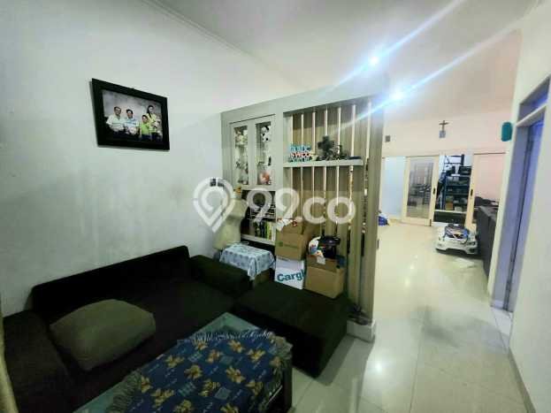 Rumah Modern 3 Kamar LT 180m2 di Taman Kopo Indah Rumah Modern 3 Kamar LT 180m2 di Taman Kopo Indah