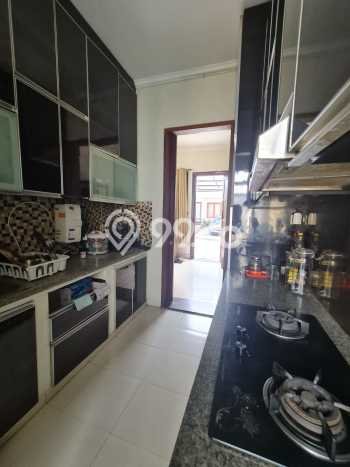 Rumah Elit LB 250m2 Siap Pakai Desain Elegan di Pejaten, Jakarta Selatan Rumah Elit LB 250m2 Siap Pakai Desain Elegan di Pejaten, Jakarta Selatan