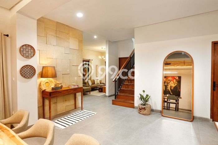 Lokasi Ideal! Vila di , Luas 210m2m², Area Nyaman dan aman Lokasi Ideal! Vila di , Luas 210m2m², Area Nyaman dan aman