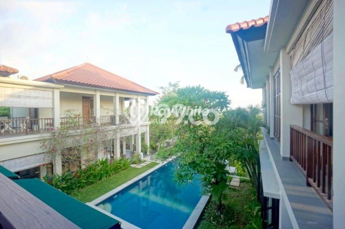 FOR SALE! Vila Kawasan , Area 1416m2m², Posisi Premium FOR SALE! Vila Kawasan , Area 1416m2m², Posisi Premium