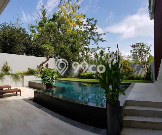 FOR SALE! Vila di , Luas 400m2m², Posisi Premium FOR SALE! Vila di , Luas 400m2m², Posisi Premium
