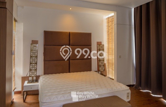Siap Vila Kawasan , Ukuran 215m2m², Posisi Premium Siap Vila Kawasan , Ukuran 215m2m², Posisi Premium