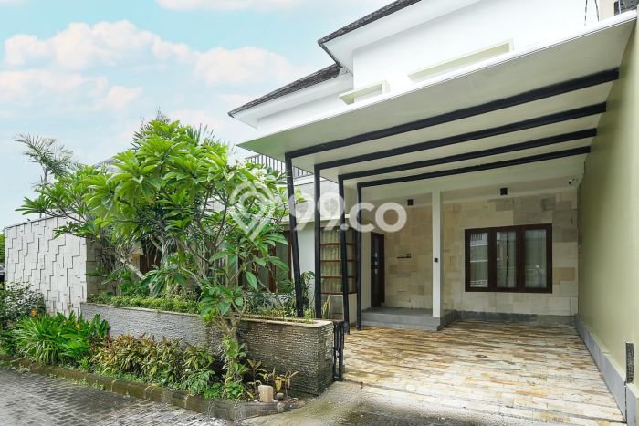 Lokasi Ideal! Vila di , Luas 210m2m², Area Nyaman dan aman Lokasi Ideal! Vila di , Luas 210m2m², Area Nyaman dan aman