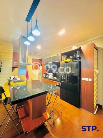 UNIT PREMIUM! Apartemen Kawasan Surabaya Kota, 3 KT, Luas 127m2m², Strategic Location UNIT PREMIUM! Apartemen Kawasan Surabaya Kota, 3 KT, Luas 127m2m², Strategic Location