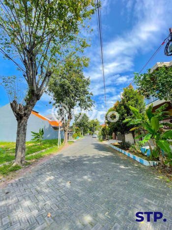 Tanah di Manyar, Luas 450m², Lokasi Strategis Tanah di Manyar, Luas 450m², Lokasi Strategis