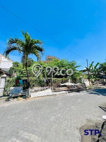 Jual Tanah di Rungkut, Luas 325m², Akses Strategis Jual Tanah di Rungkut, Luas 325m², Akses Strategis