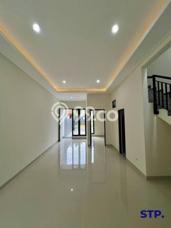 Kesempatan Investasi Rumah Siap Huni di Kawasan Rungkut, Surabaya Kesempatan Investasi Rumah Siap Huni di Kawasan Rungkut, Surabaya