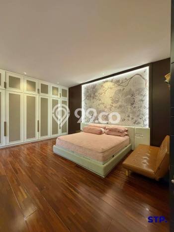 For Sale! Premium House LT 240m2 Desain Modern di Manyar For Sale! Premium House LT 240m2 Desain Modern di Manyar