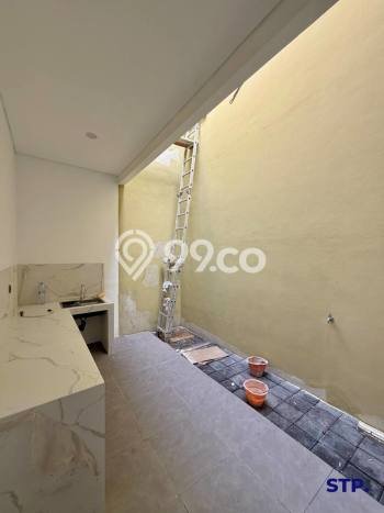 Jual Rumah Luas Megah Dengan View Eksklusif di Pakuwon CIty, Surabaya Jual Rumah Luas Megah Dengan View Eksklusif di Pakuwon CIty, Surabaya