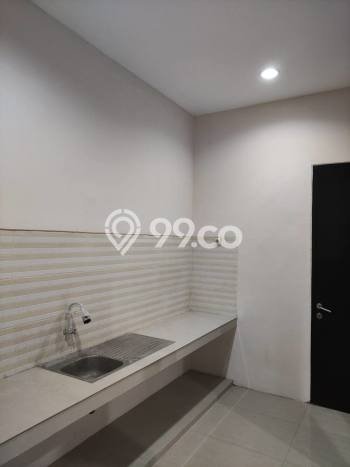 Rumah Terawat di , Surabaya, Luas Tanah 198m2m², Luas Bangunan 250m2m² Rumah Terawat di , Surabaya, Luas Tanah 198m2m², Luas Bangunan 250m2m²