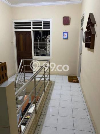 Dijual Hunian Rumah Terawat 3 Kamar di Manyar, Surabaya Dijual Hunian Rumah Terawat 3 Kamar di Manyar, Surabaya
