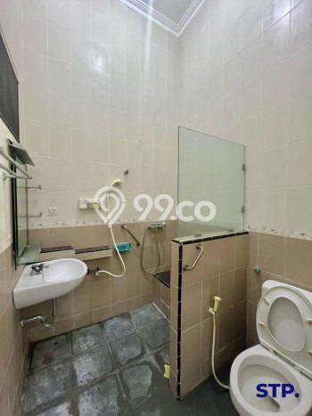 Rumah Minimalis 2 KT LT 136m2 di Manyar Rumah Minimalis 2 KT LT 136m2 di Manyar