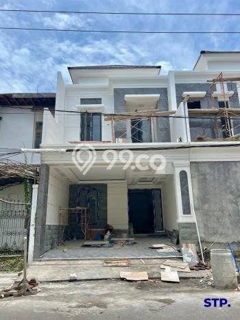 Dijual Rumah Mewah Megah Dengan View Eksklusif di Manyar, Surabaya Dijual Rumah Mewah Megah Dengan View Eksklusif di Manyar, Surabaya