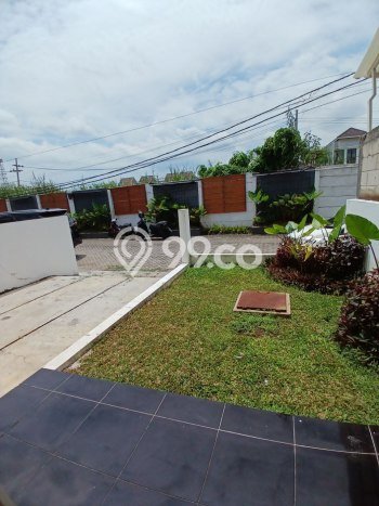 Jual Rumah Bagus Siap Huni LB 70m2 di Rungkut, Surabaya Jual Rumah Bagus Siap Huni LB 70m2 di Rungkut, Surabaya
