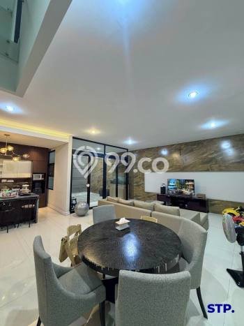For Sale! Premium House LT 240m2 Desain Modern di Manyar For Sale! Premium House LT 240m2 Desain Modern di Manyar