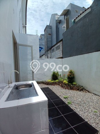 Rumah Strategis Minimalis Lb 70m2 di Rungkut, Surabaya Rumah Strategis Minimalis Lb 70m2 di Rungkut, Surabaya