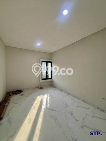 Rumah Minimalis 3 Kamar LT 82m2 di Pakuwon City Rumah Minimalis 3 Kamar LT 82m2 di Pakuwon City
