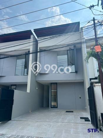 Dijual Rumah Eksklusif 4 KT di Pakuwon CIty, Surabaya Dijual Rumah Eksklusif 4 KT di Pakuwon CIty, Surabaya
