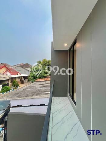 For Sale Hunian Rumah Terawat 4 Kamar di Surabaya Kota, Surabaya For Sale Hunian Rumah Terawat 4 Kamar di Surabaya Kota, Surabaya