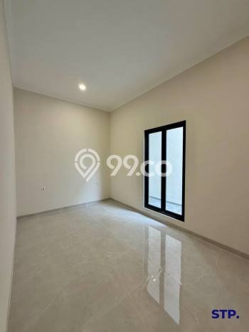 Rumah Mewah LB 210m2 Siap Pakai Desain Elegan di Pakuwon City, Surabaya Rumah Mewah LB 210m2 Siap Pakai Desain Elegan di Pakuwon City, Surabaya